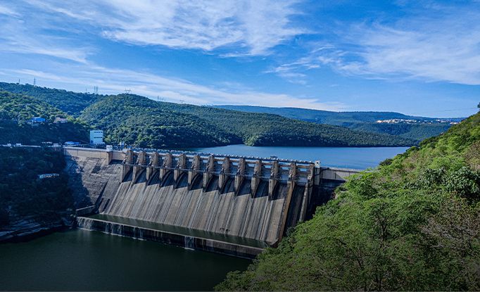 ثلاثة أشواه من نهر اليانغتسي